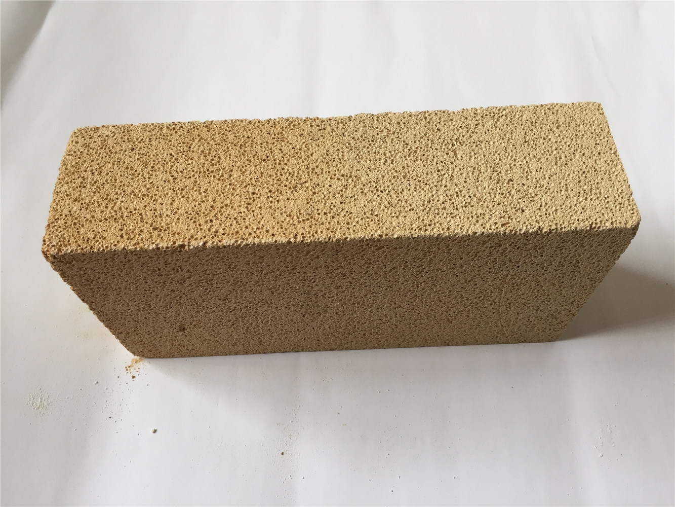 輕質(zhì)保溫磚